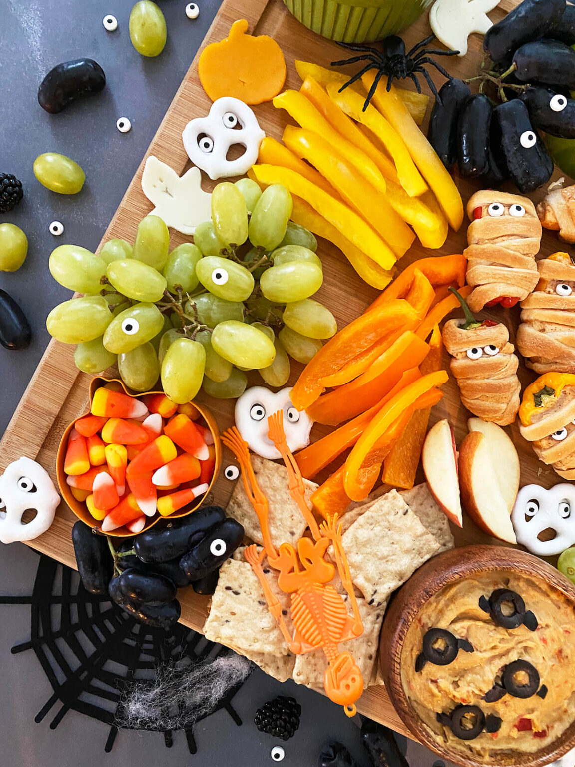 50 Easy Halloween Party Finger Foods, Treats & Appetiser Ideas